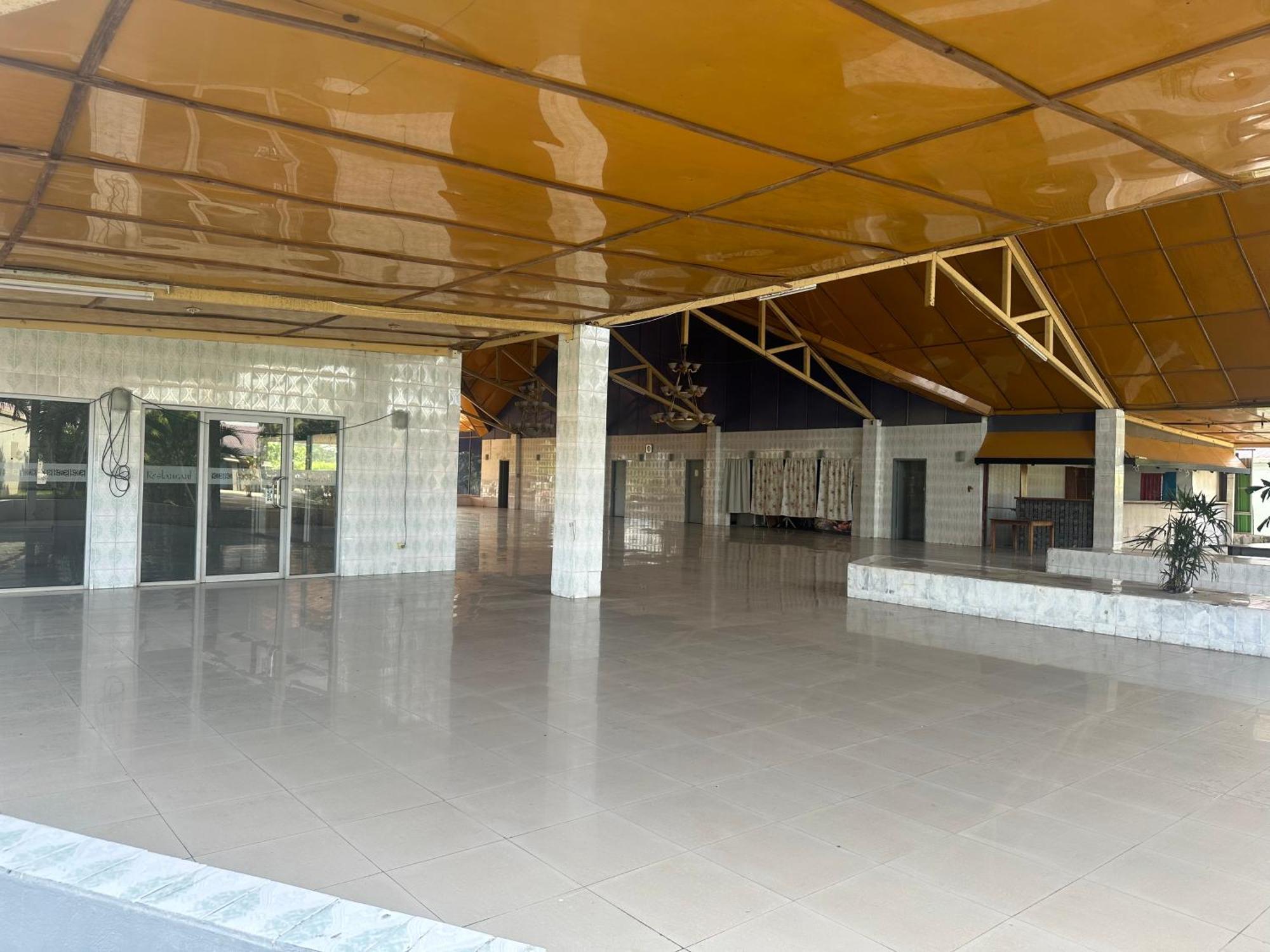 Funworld Plaza Hotel نادي المظهر الخارجي الصورة