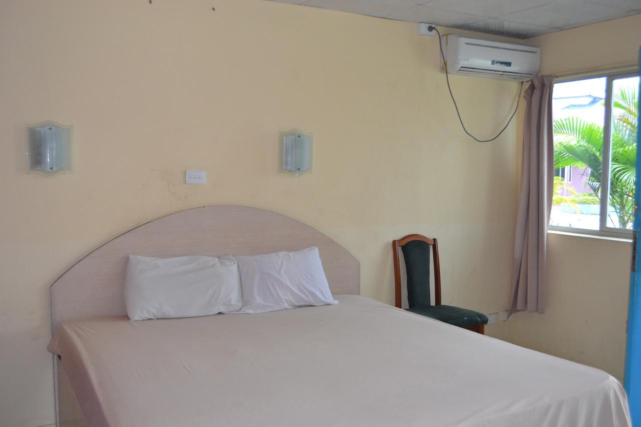 Funworld Plaza Hotel نادي المظهر الخارجي الصورة